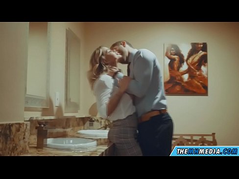 ❤️ Ke hoʻowalewale ʻia ʻoe e kahi blonde busty i kahi lumi hoʻomaha ākea ️ Just porn iā mākou haw.hentaivost.ru